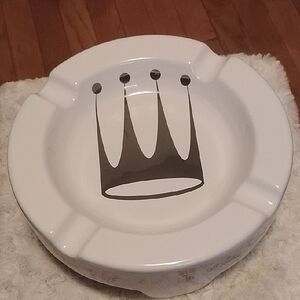 new 2013 alec bradley the bump cigar ashtray 10" 4 finger silver / white rare